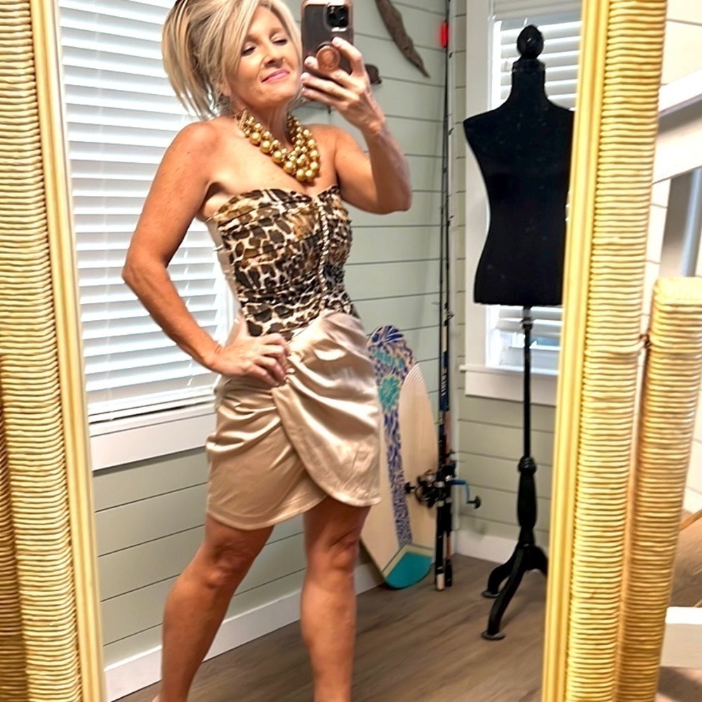 Artigli,Fun,Funky, Flirty & Fab,Cocktail Dress,Secured Strapless Upper,Size 4P